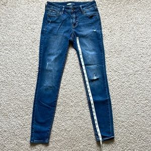 Old Navy Rockstar Super Skinny jeans, size 2